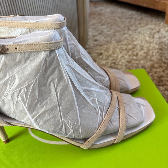 Sam Edelman Women's Peonie Kitten Heel Sandal Gold Tan Leather Size 8 - Picture 8 of 16